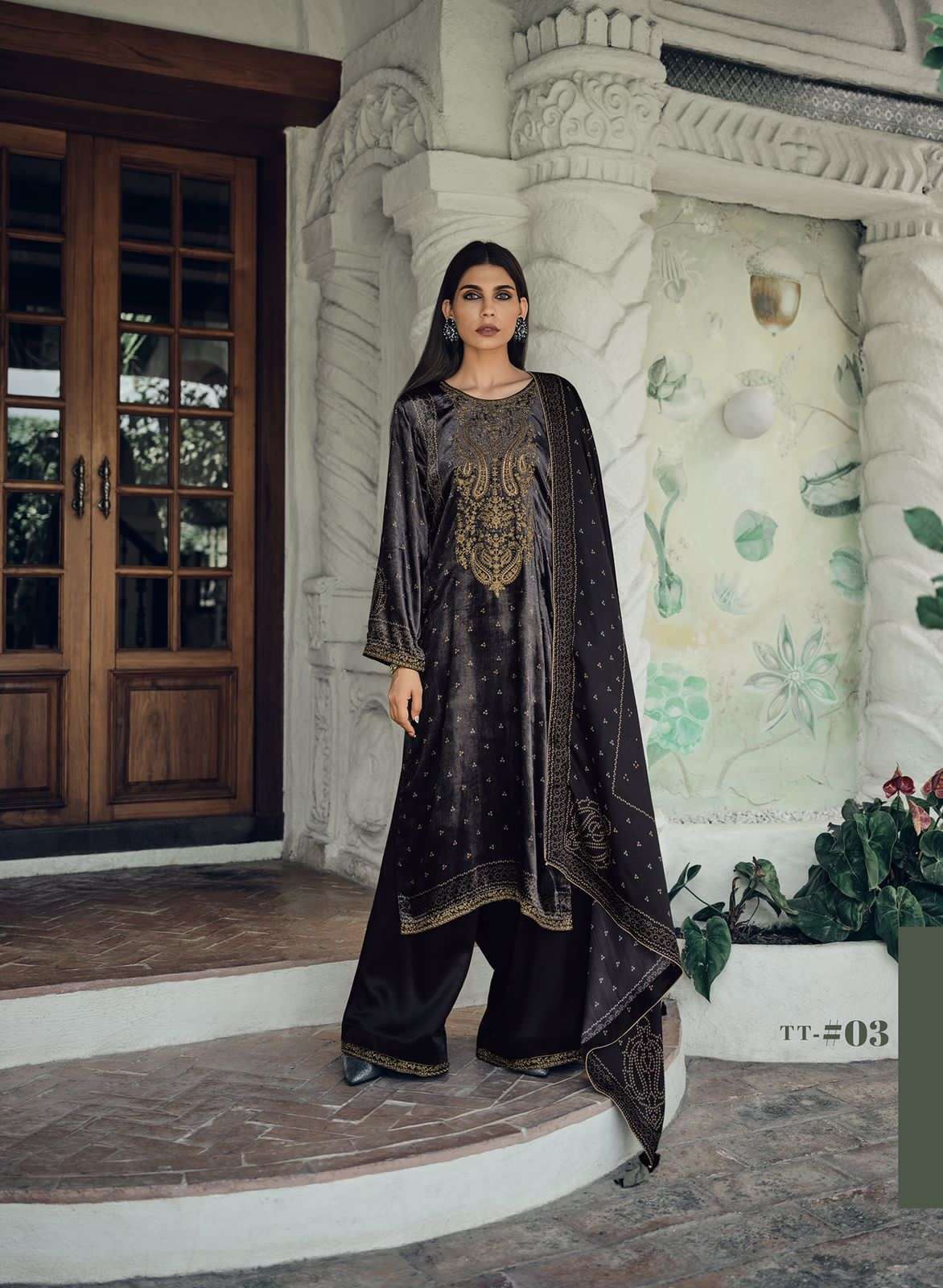 Discover more than 208 varsha suits catalogue