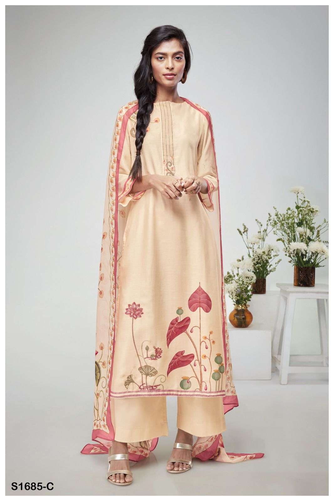 Ladies Churidar Suits at Rs 625 / Piece in Surat